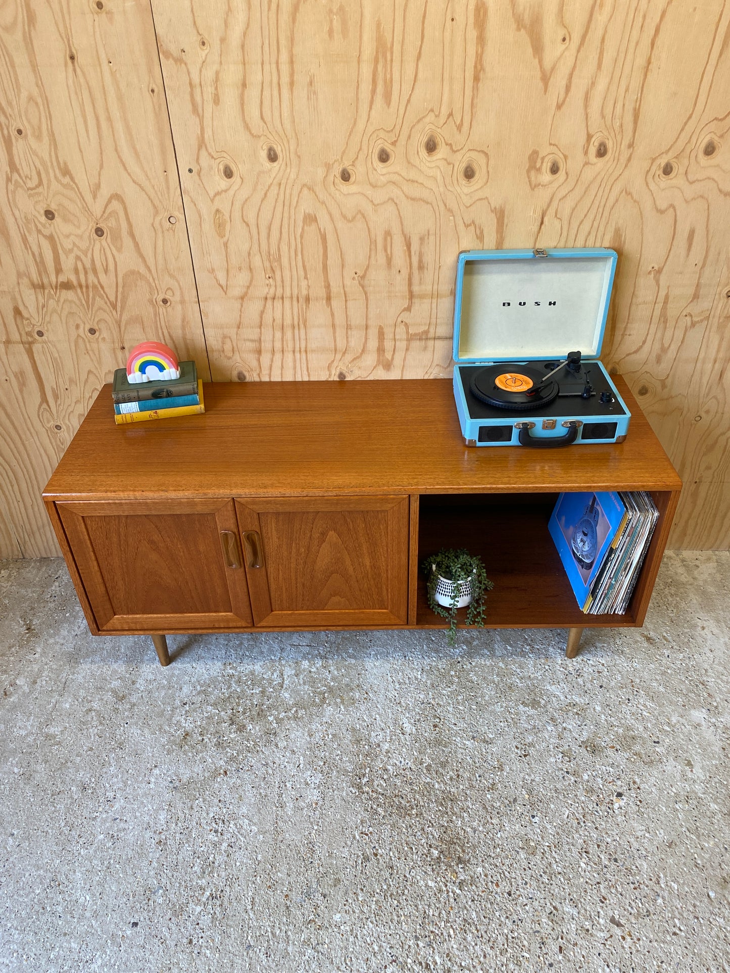 Vintage GPlan TV Stand