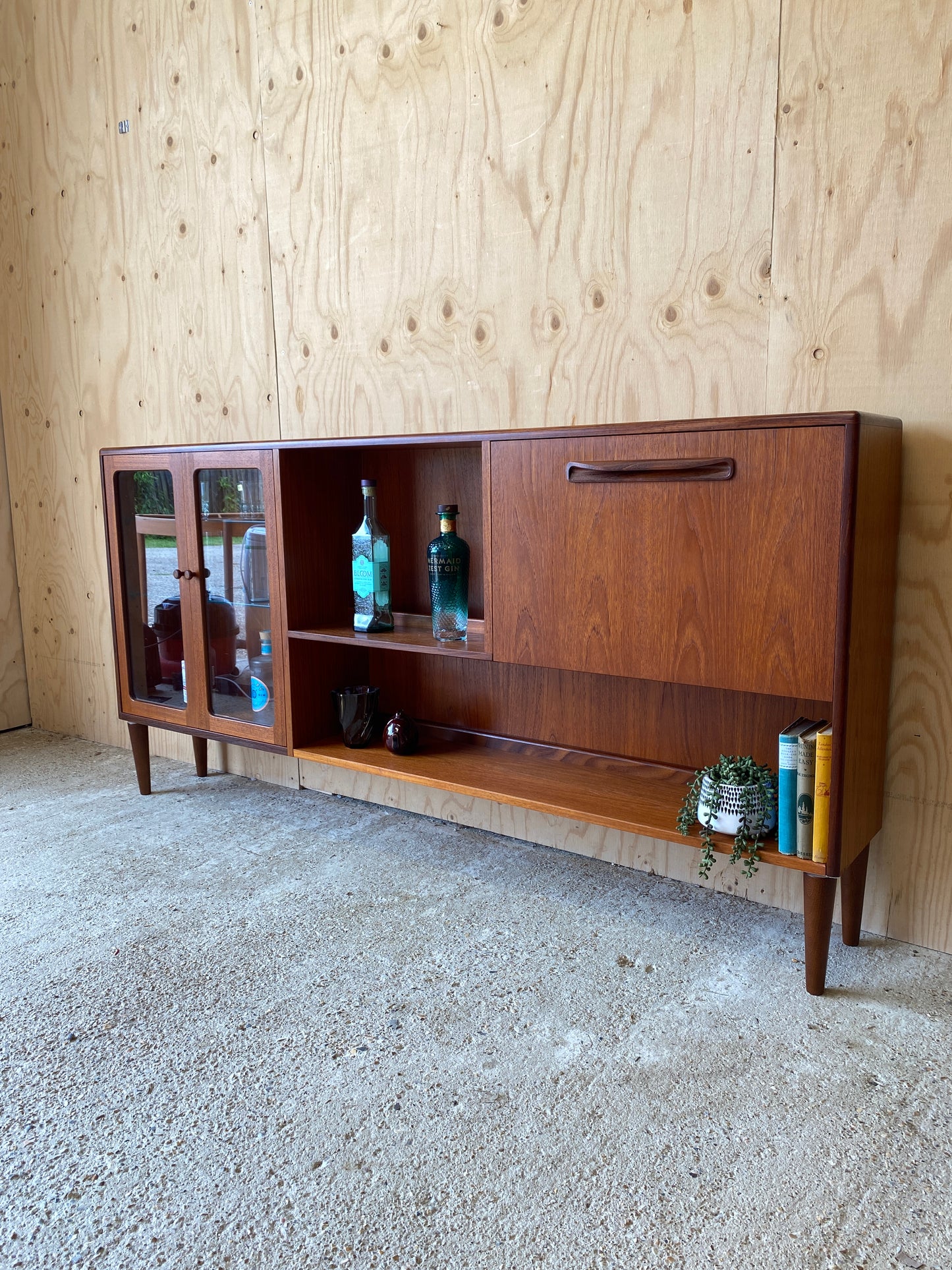 Retro GPlan Fresco Drinks Cabinet with Pull Down Drinks Bar