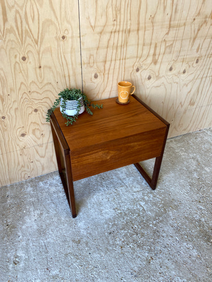 Vintage Mid Century Sewing Box