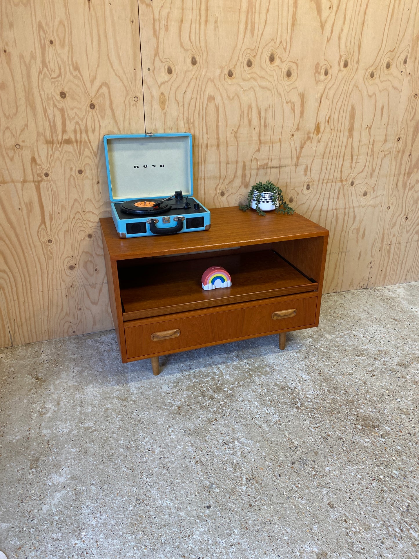 Vintage GPlan TV Stand