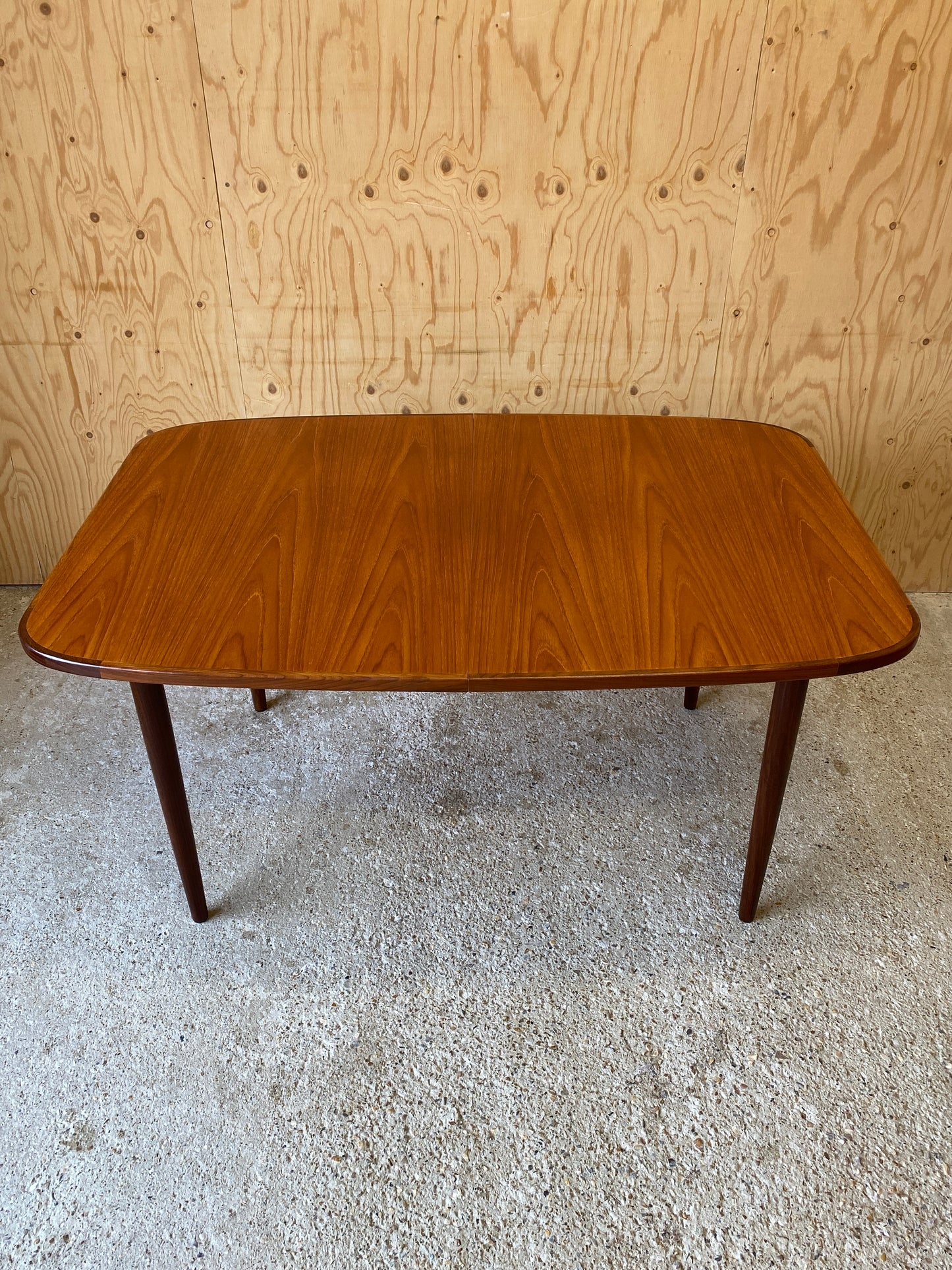 GPlan Extending Dining Table