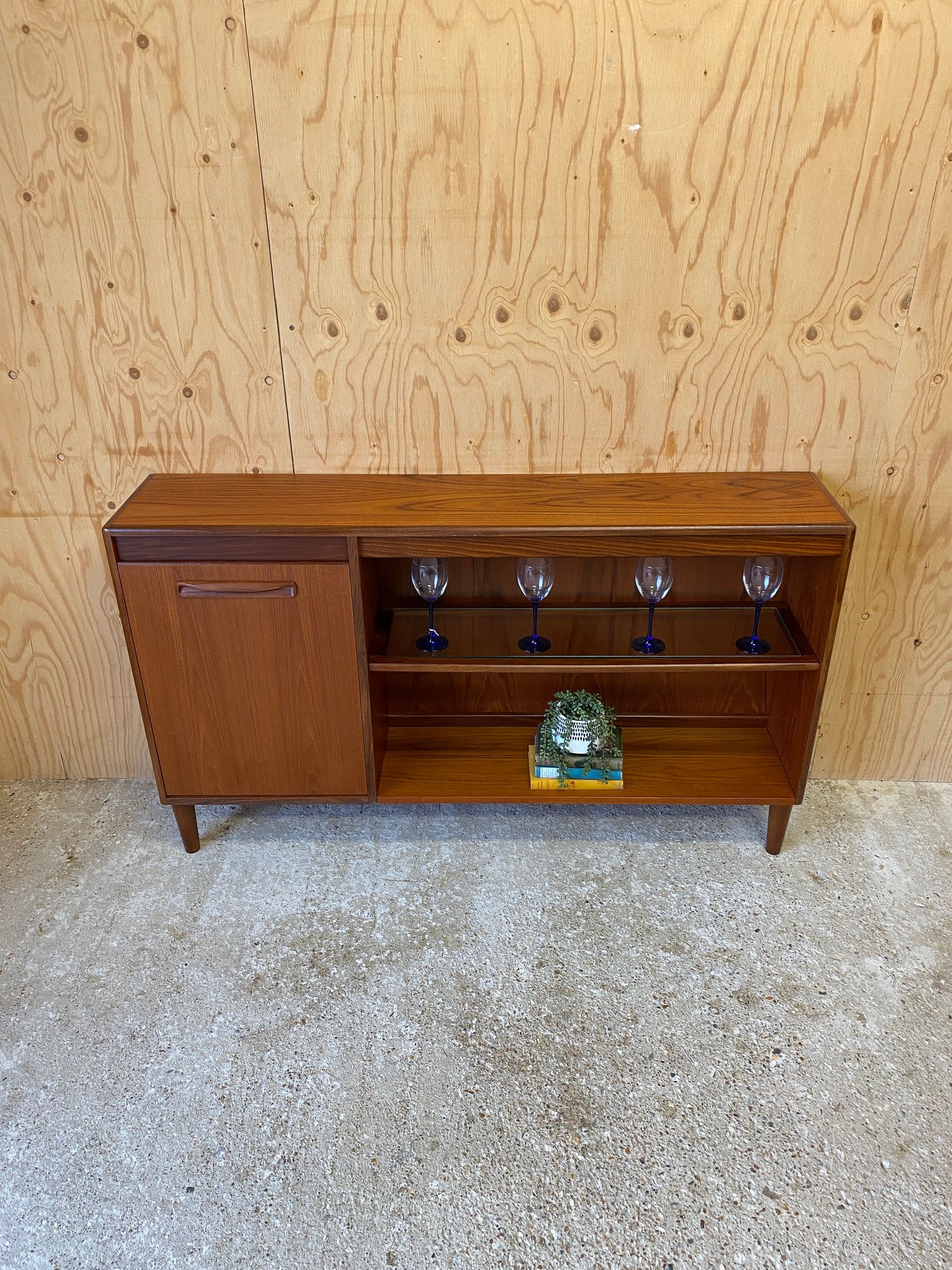 GPlan Fresco Drinks Cabinet