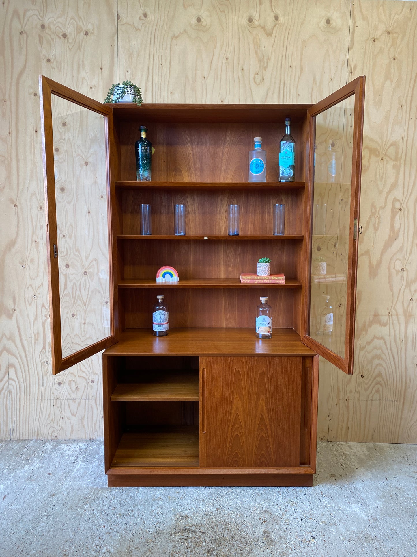 Danish Mid Century Retro Vintage Drinks Cabinet