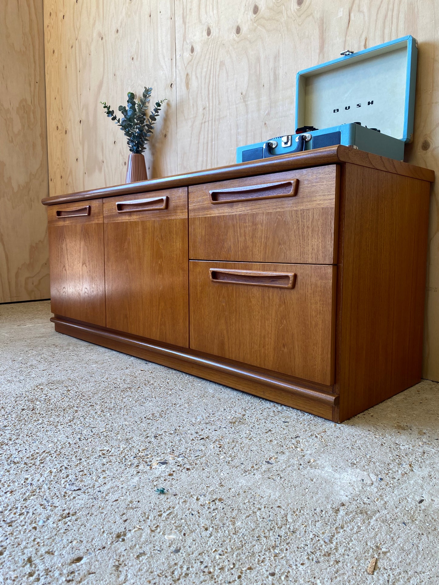 Meredew Sideboard