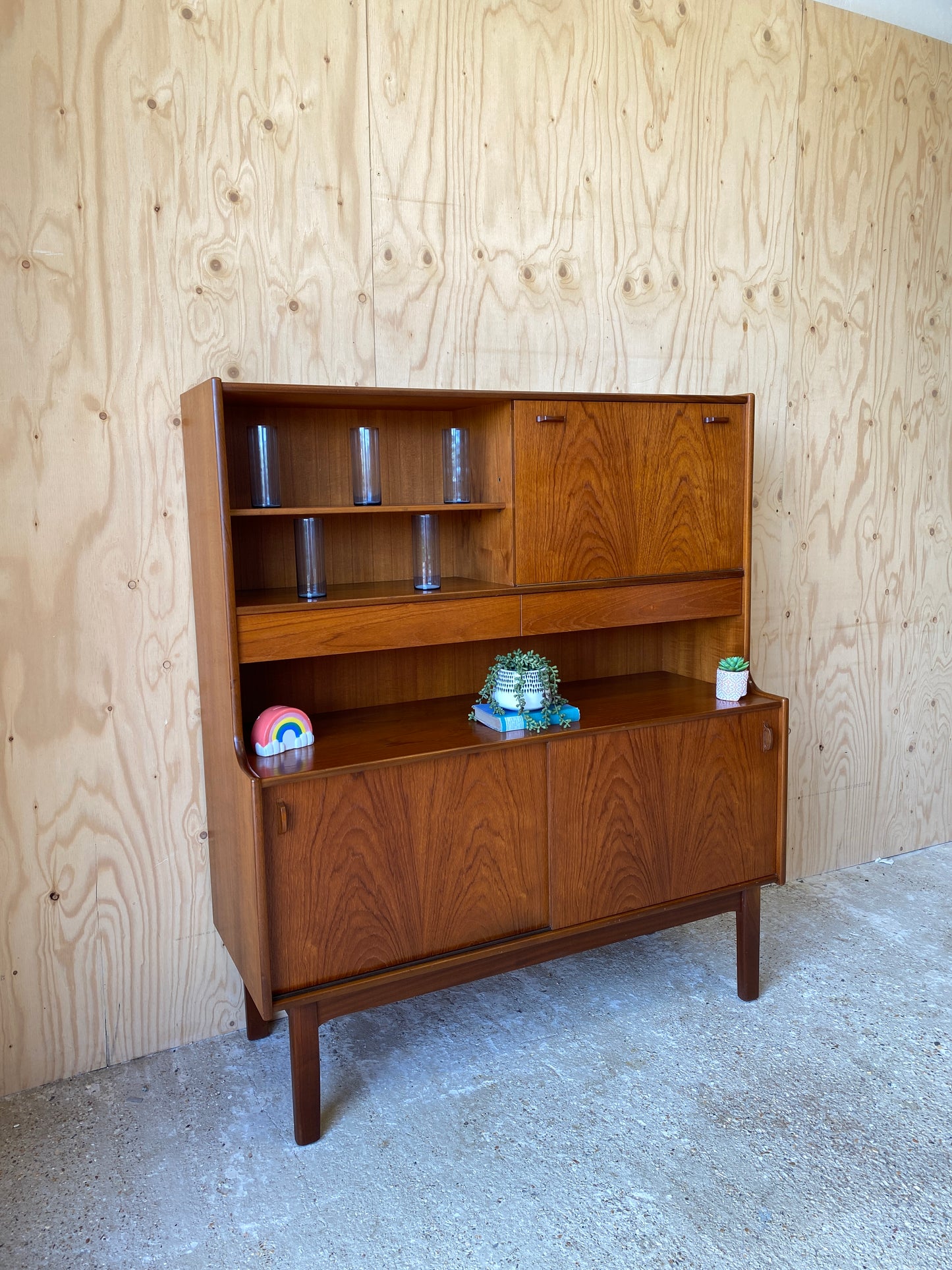 Mid Century Retro Vintage Highboard Cocktails Cabinet by Nathan Furniture