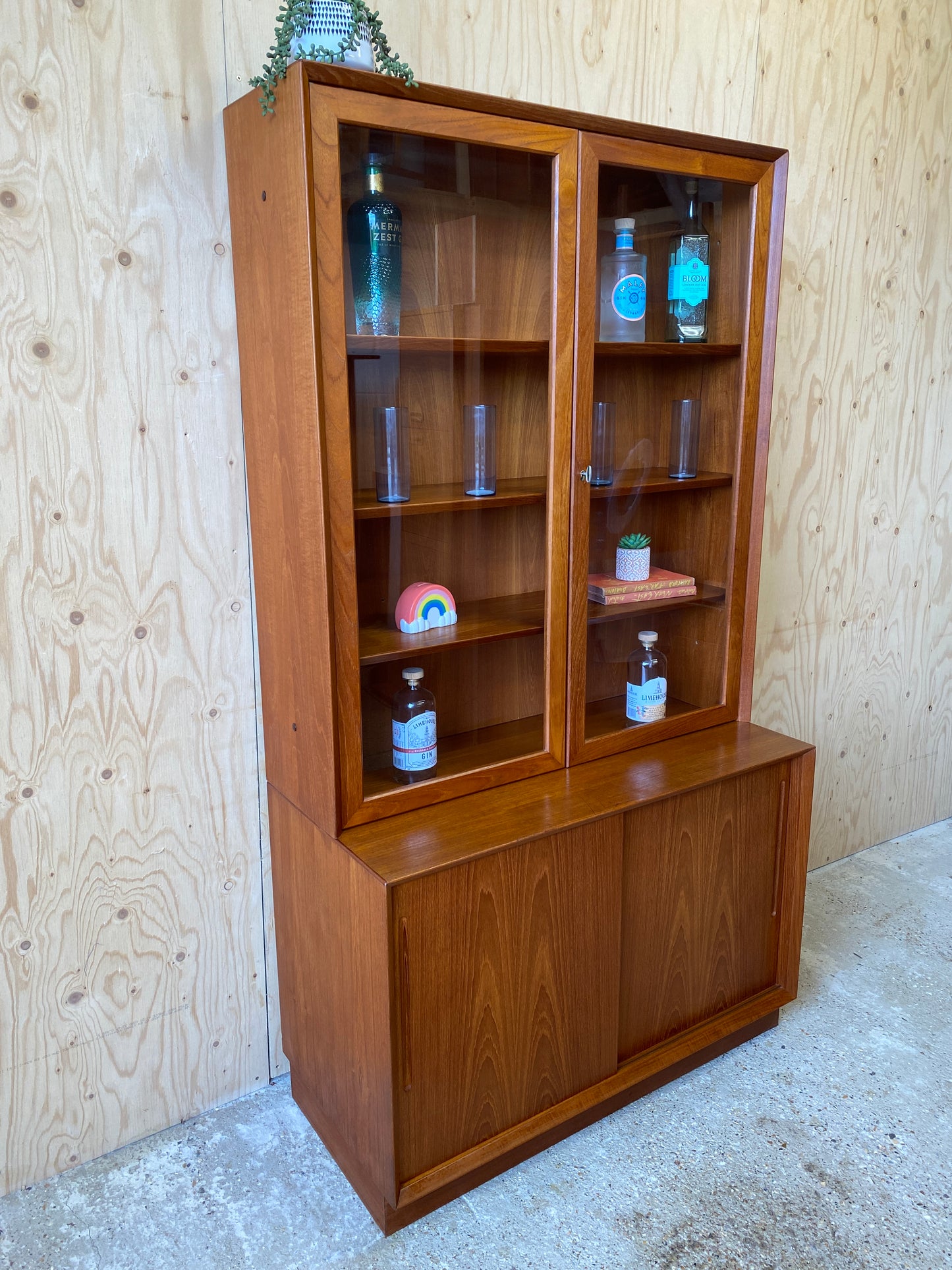 Danish Mid Century Retro Vintage Drinks Cabinet