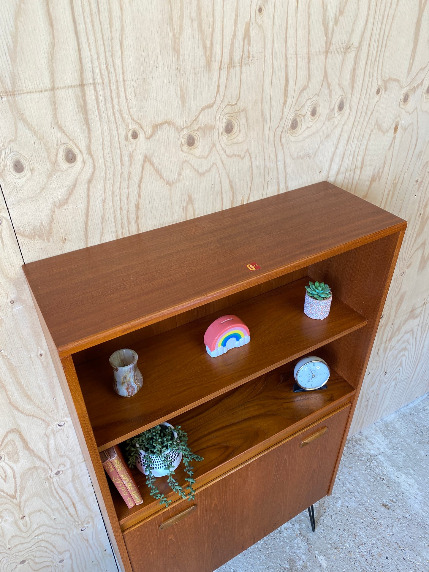 GPlan Fresco Drinks Cabinet on Black Hairpin Legs