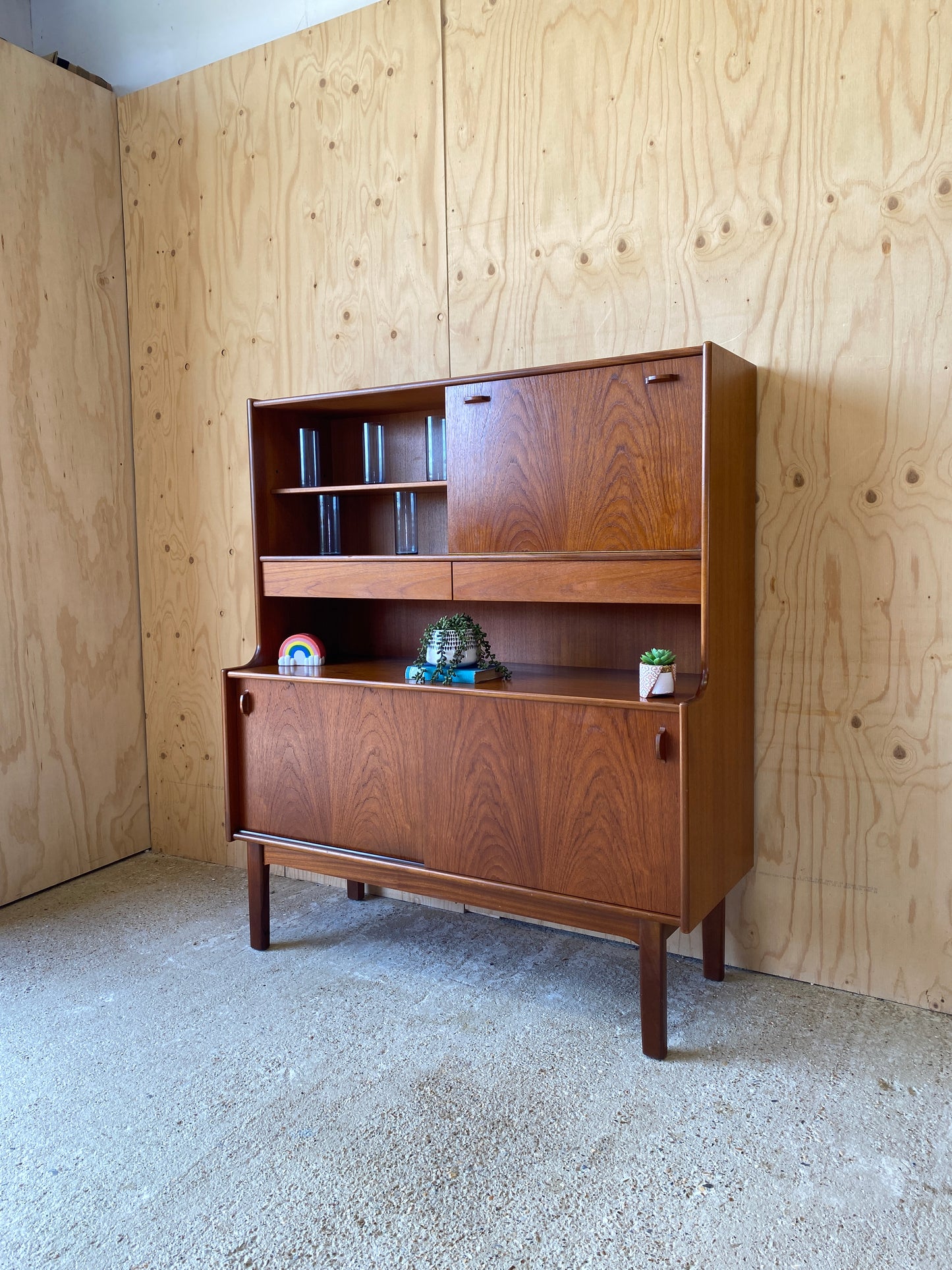 Mid Century Retro Vintage Highboard Cocktails Cabinet by Nathan Furniture