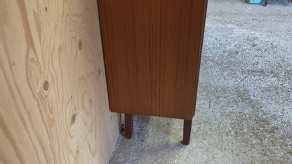 Mid Century Beaver & Tapley Bookcase