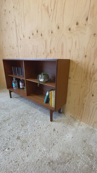 Mid Century Beaver & Tapley Bookcase