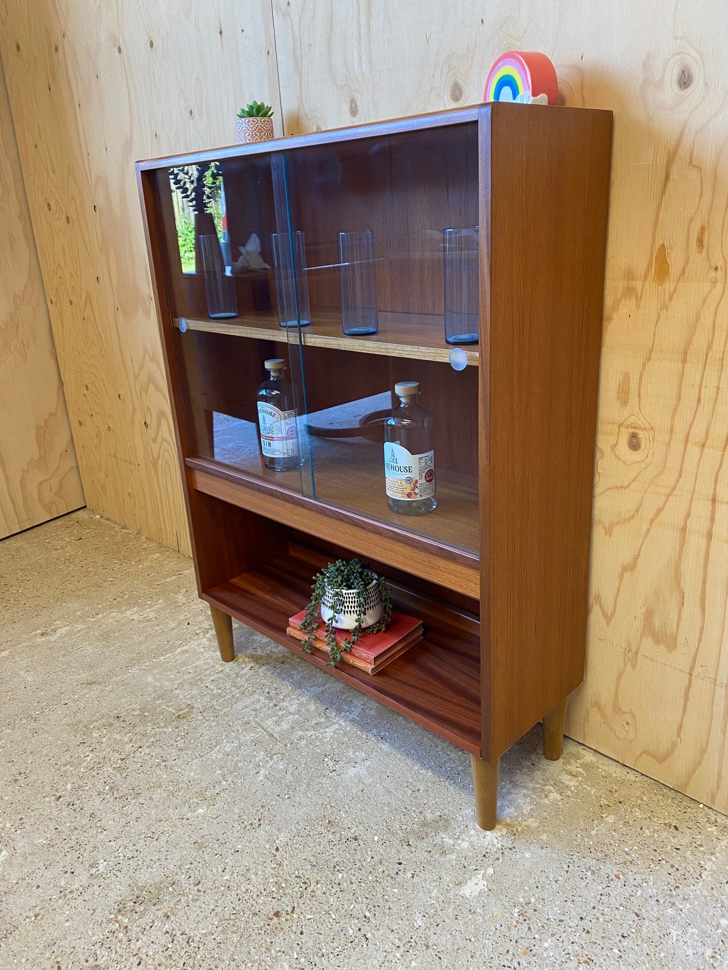 Retro Vintage Mid Century GPlan Fresco Glass Sliding Doors Drinks Cocktail Cabinet Bookcase On Wooden Tapered Legs